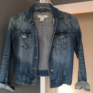 H&M medium wash jean jacket